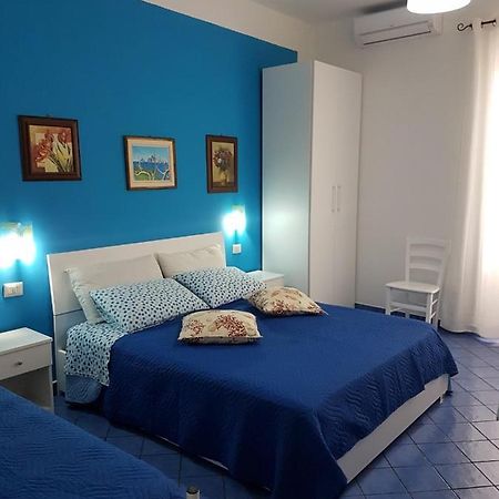 Апартаменты Lipari Centro Storico Flat 6 Mins From Port Экстерьер фото
