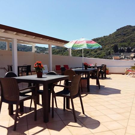 Апартаменты Lipari Centro Storico Flat 6 Mins From Port Экстерьер фото