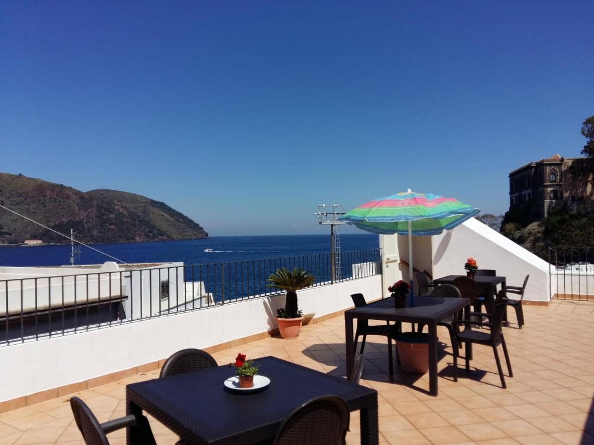 Апартаменты Lipari Centro Storico Flat 6 Mins From Port Экстерьер фото